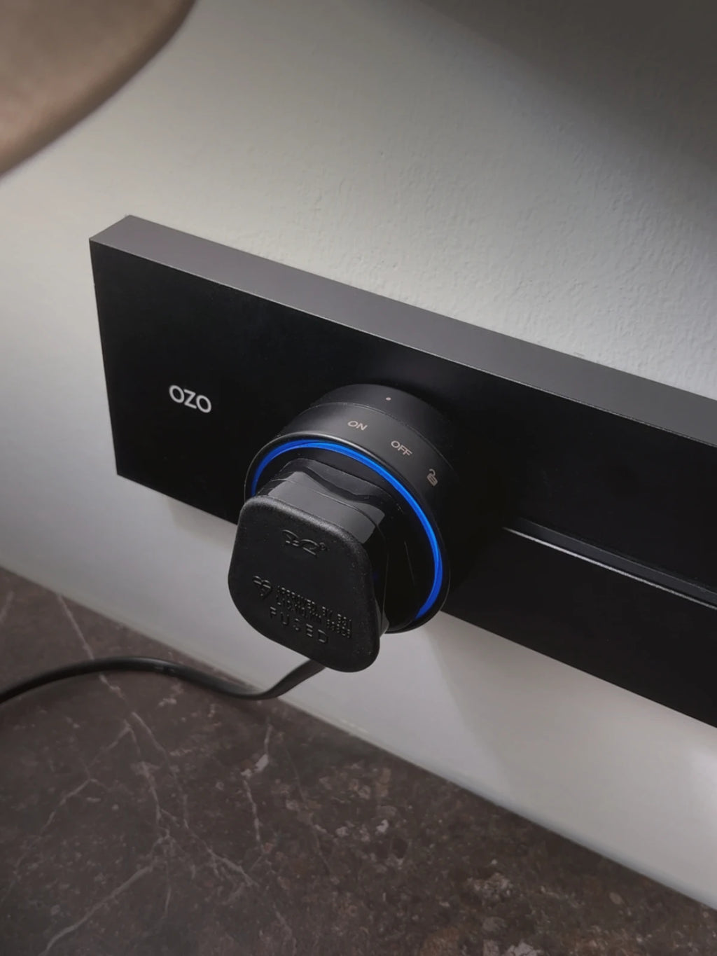 OZO Surface Power Track